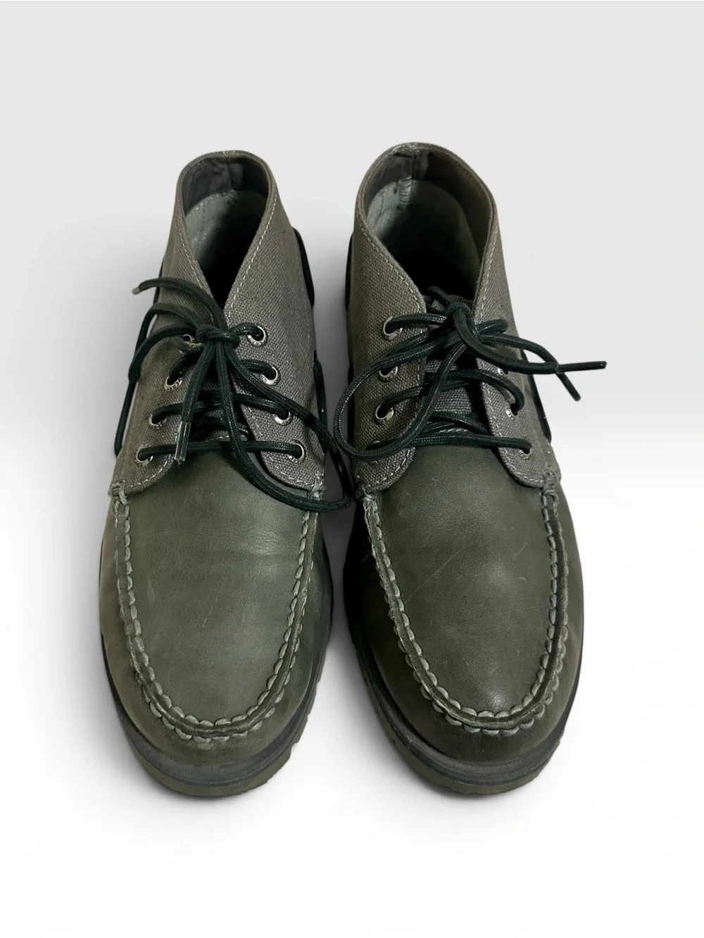 Sperry excellent pair